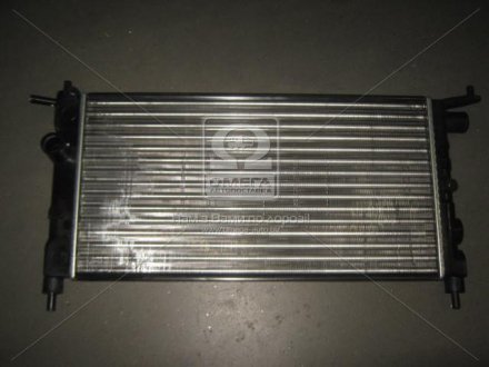 Радіатор, охолодження двигуна VAN WEZEL 37002183 (фото 1)