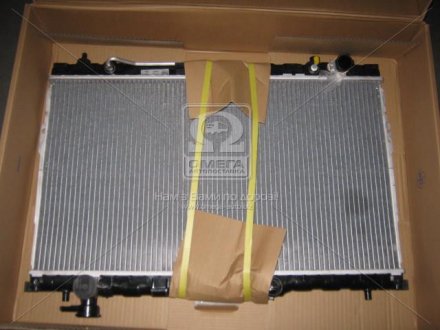 Радиатор охлаждения HYUNDAI SANTA FE (SM) (00-) NISSENS 67030 (фото 1)
