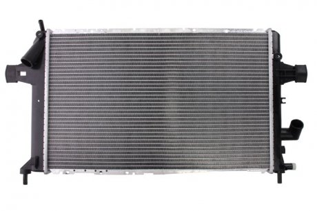 Радиатор охлаждения OPEL ASTRA G (98-) 1.7 TD NISSENS 63021A (фото 1)