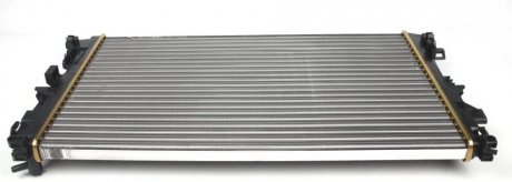 Радиатор охлаждения двигателя MERCEDES Viano 03- NRF 53801 (фото 1)