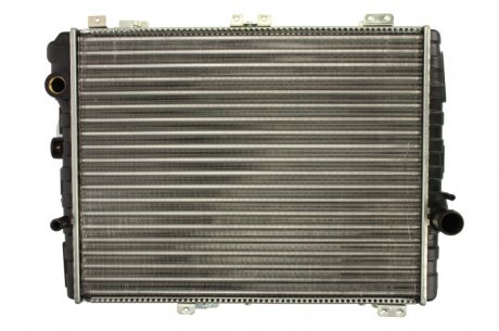 Радиатор охлаждения AUDI 80/90 (B3) (86-) NISSENS 604411