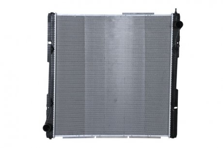 Радиатор системы охлаждения NISSENS 672920 (фото 1)