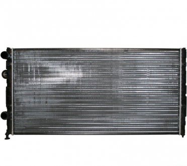Радиатор воды Passat 1.6-2.9 -97 (722x377x32) JP GROUP 1114206500 (фото 1)
