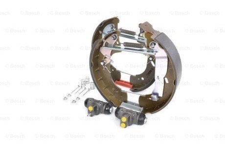 Гальмівні колодки (набір) BOSCH 0204114103
