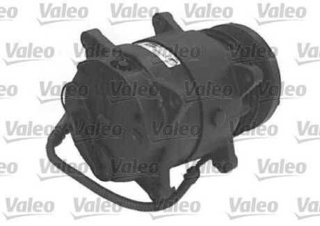 Компресор кондиціонера Valeo 699655