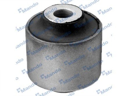 Фото сайлентблок важеля VW AMAROK передн. ниж MANDO MCC015639 Сайлентблок важеля VW AMAROK передн. ниж MANDO MCC015639