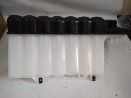 Розширювальний бачок Даф ЦФ 65 CF, 75 CF, 85 CF DAF 1371329